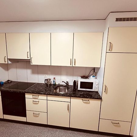 3-Room Apartment For Business Travelers & Families, Free Wifi & Tv With 70 Countries, Dazn, Sky, Netflix & Disney Wynau Ngoại thất bức ảnh
